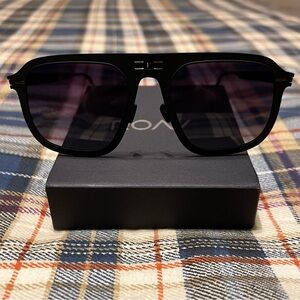 ROAV Virgil Black Foldable Lightweight Sunglasses